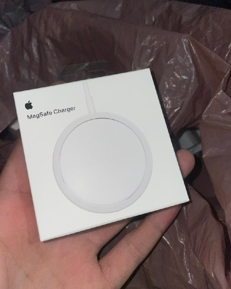 Iphone MagSafe Wireless Charger | Fast 20W Magnetic Charging | Safe & Steady Battery Health🔋