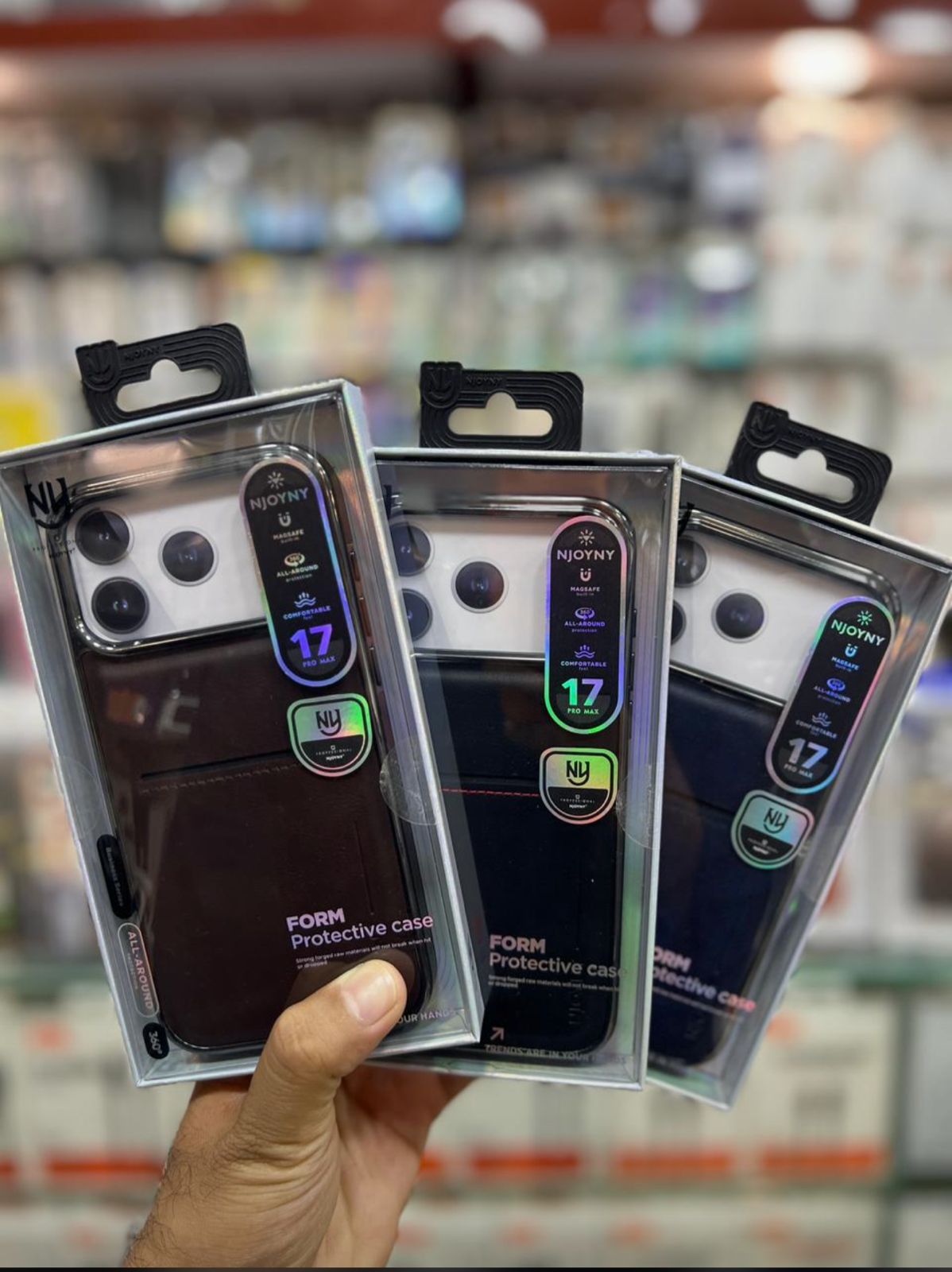 Leather Case With Card Holder – iPhone 17 Pro Max